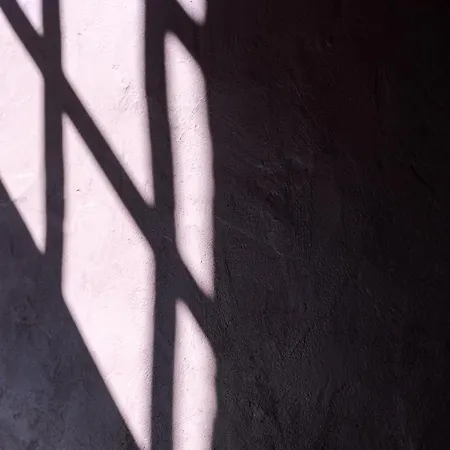 Figueiroa Four By Da'home