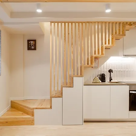 Figueiroa Four By Da'home