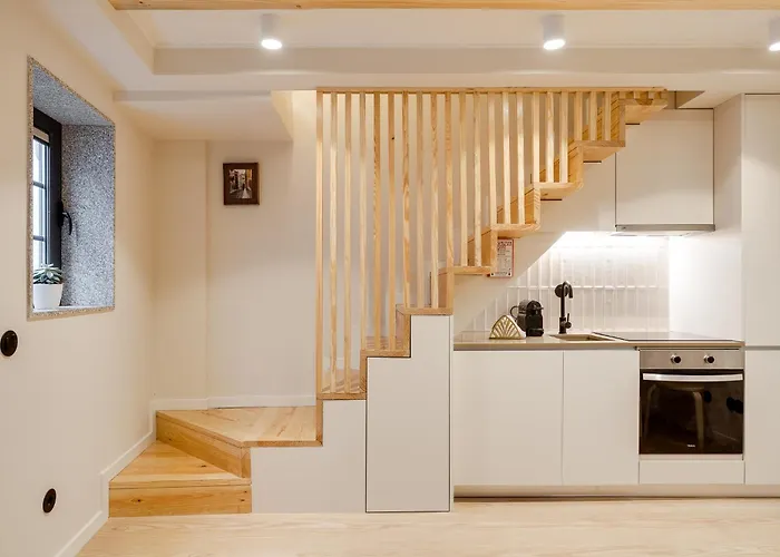 Figueiroa Four By Da'home