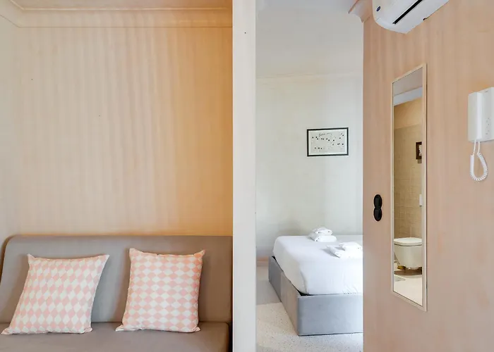 Willa Figueiroa Four By Da'home