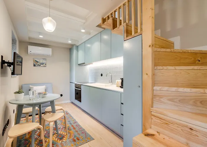 Figueiroa Four By Da'home