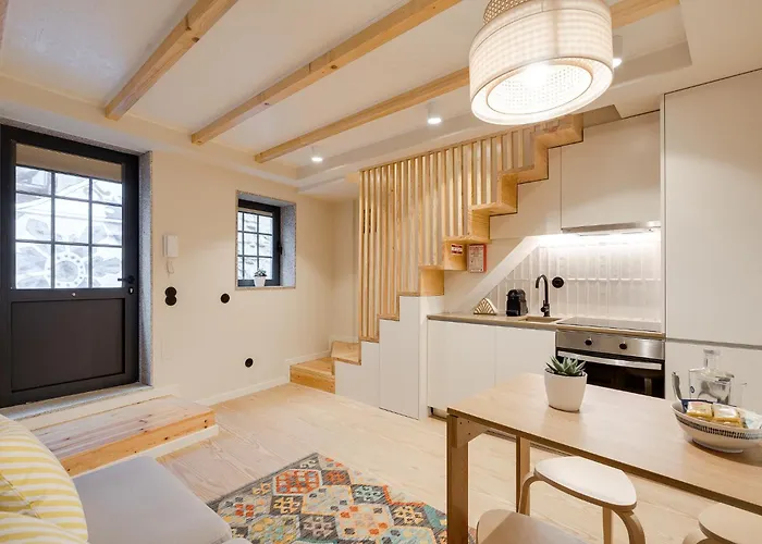 Figueiroa Four By Da'home *