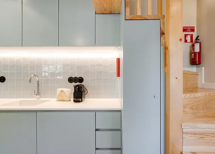 Figueiroa Four By Da'home