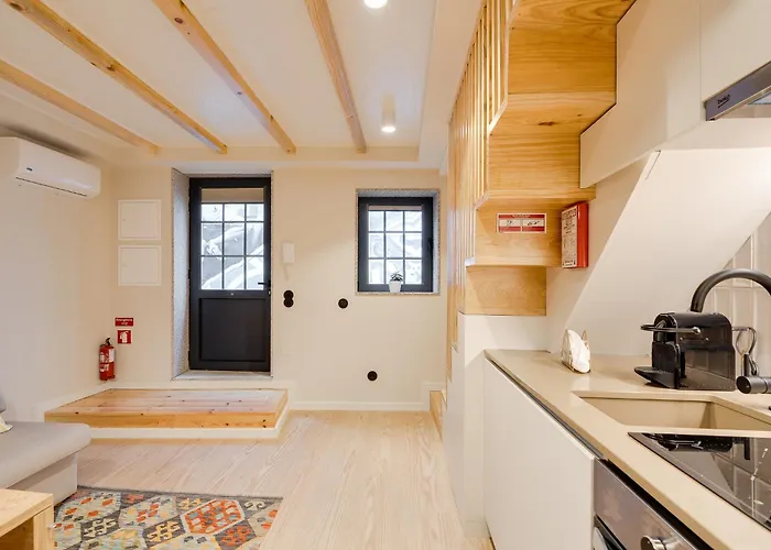 Figueiroa Four By Da'home